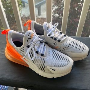 Women’s 8.5 Airmax 270 white/orange